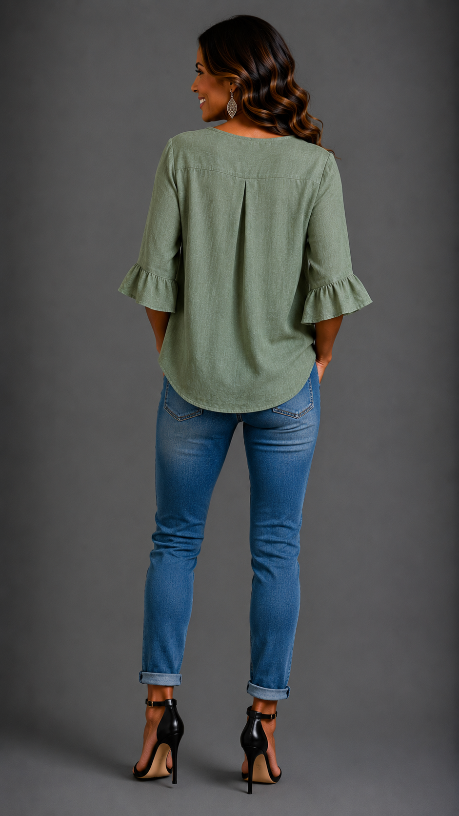 Sophia | Chemisier uni en coton et lin avec boutons en bois et volants