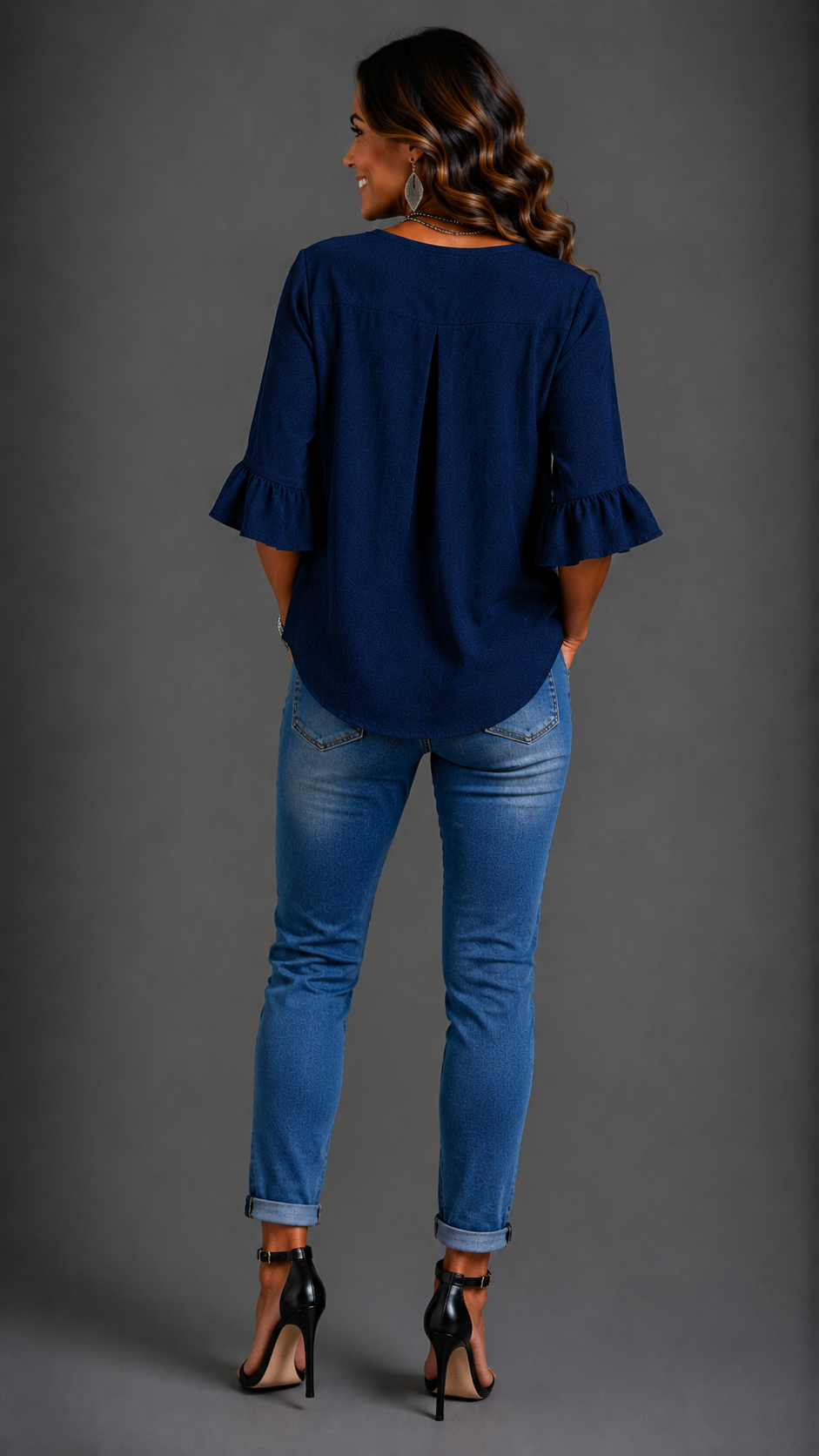 Sophia | Chemisier uni en coton et lin avec boutons en bois et volants