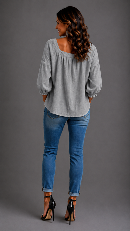 Amelia | Chemisier simple à encolure carrée et manches longues