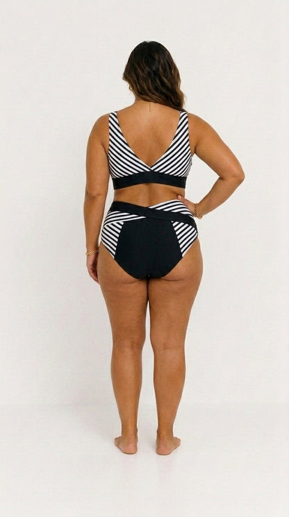 Bikini Croisé Flatteur à Rayures